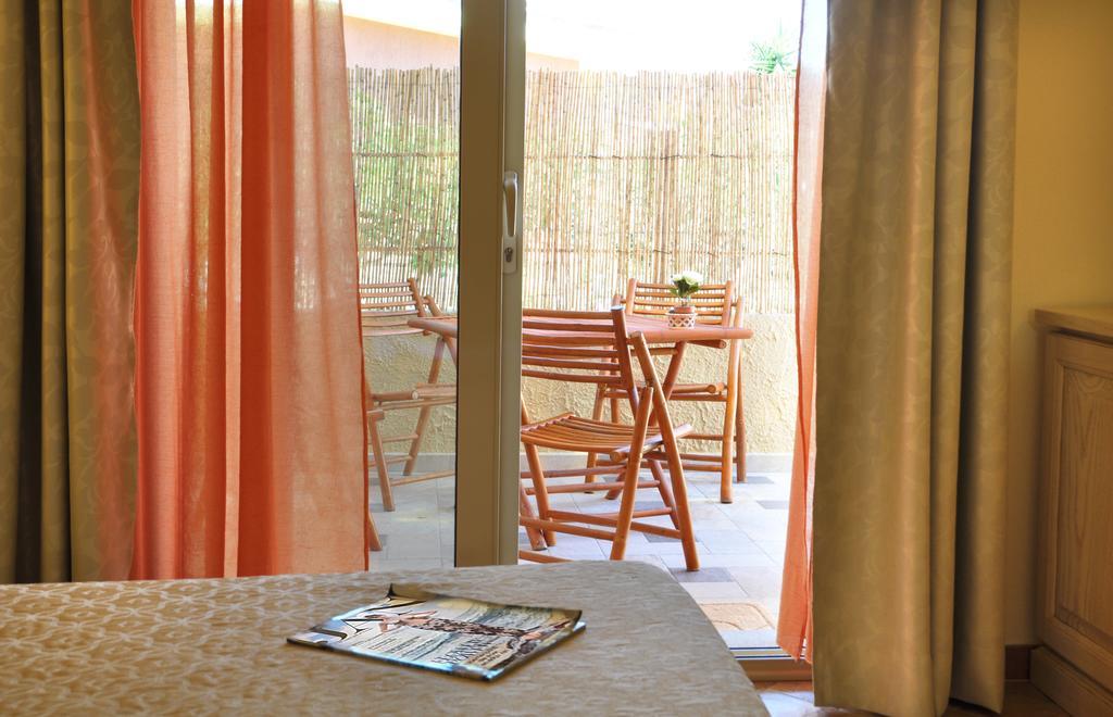 Affittacamere B&B La Villa Dei Graniti Villasimius Pokój zdjęcie