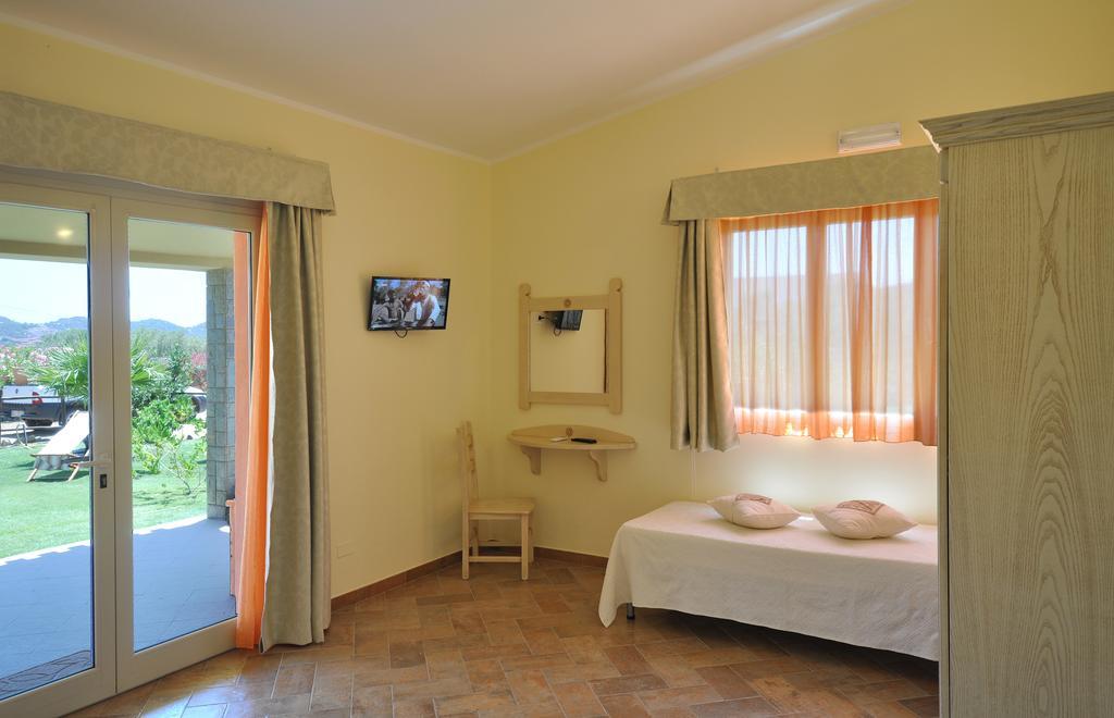 Affittacamere B&B La Villa Dei Graniti Villasimius Zewnętrze zdjęcie