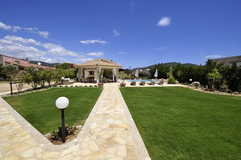 Affittacamere B&B La Villa Dei Graniti Villasimius Zewnętrze zdjęcie
