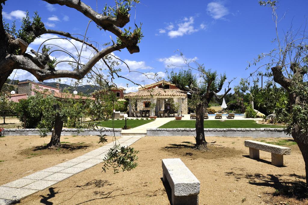 Affittacamere B&B La Villa Dei Graniti Villasimius Zewnętrze zdjęcie